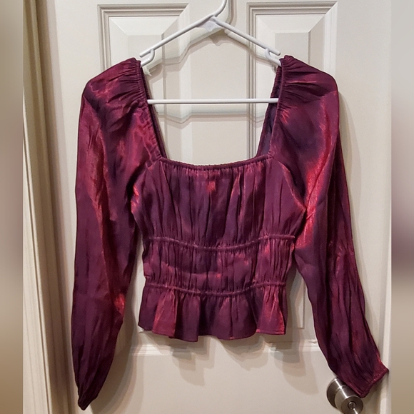 Adelyn Rae Remy Ruched Blouse In Metallic Pink Berry Size XS - Picture 5 of 11